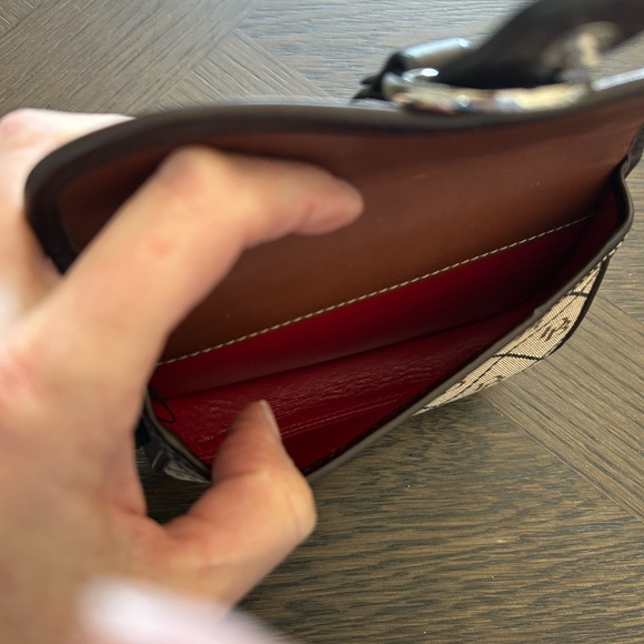 Dooney & Bourke Vintage Signature Canvas & Leather Flap Wristlet EUC - Picture 11 of 11